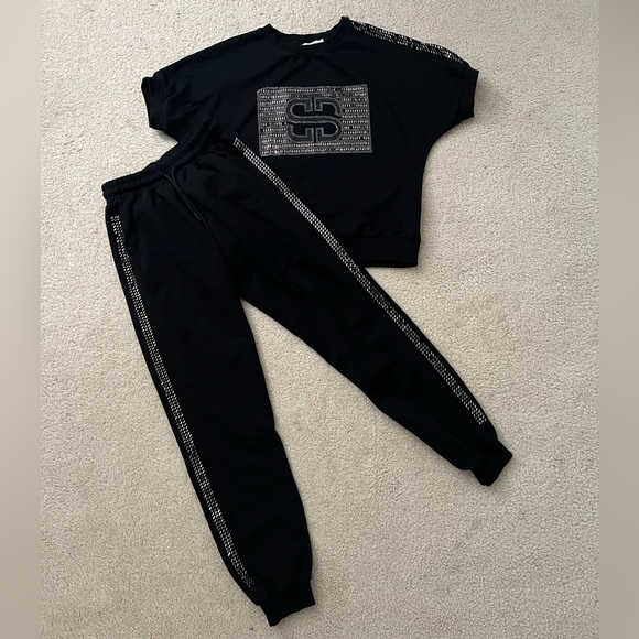 Bella Belluci Other - Bella Belluci Top & Pants Set